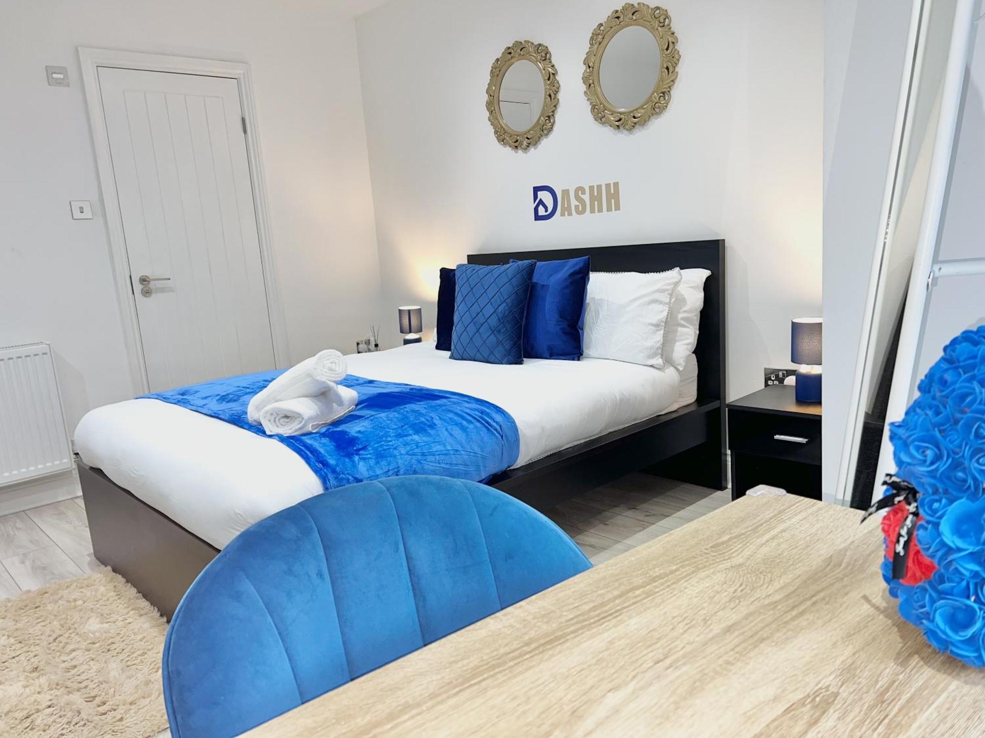 Charming 3-Bed Flat In Shepherds Bush - Sleeps 9 London Exterior photo